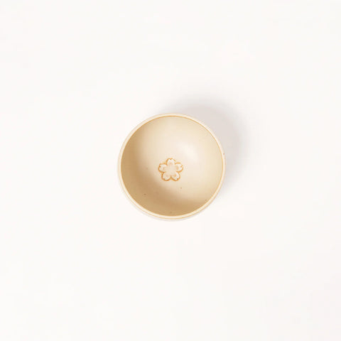 茶かざり抹茶碗（木箱入）／ 桜白色